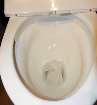 トイレの水を流してもトイレットペーパーが残る不具合